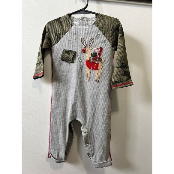 Mudpie Baby Other - Mudpie christmas outfit 12-18m